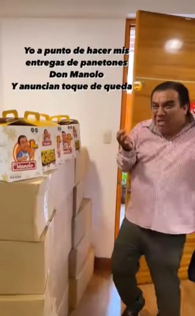 Manolo Rojas impulsa la venta de sus panetones.