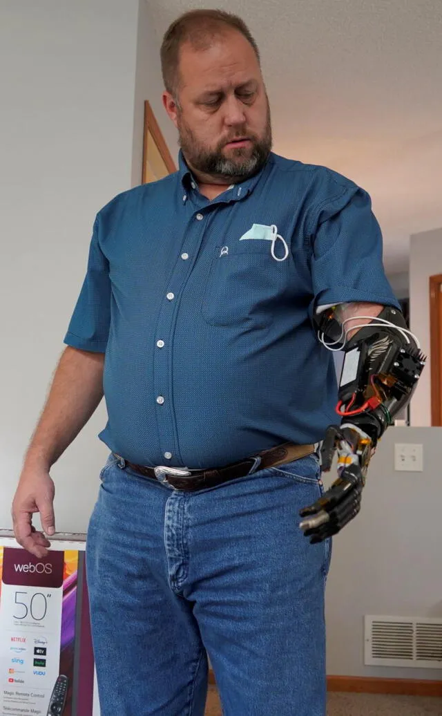 Shawn Findley, un texano de 46 años que pudo controlar un videojuego con su mente y gracias al Jetson Nano. Foto: Nvidia