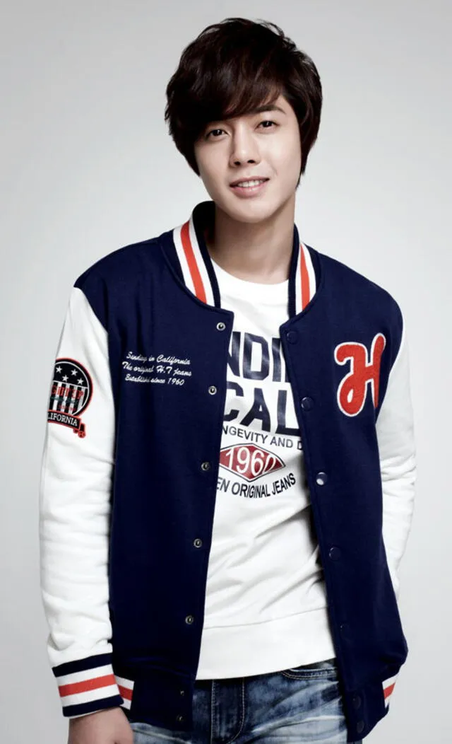 Kim Hyun Joong compaginó su carrera como estrella K-pop y actor junto al modelaje.
