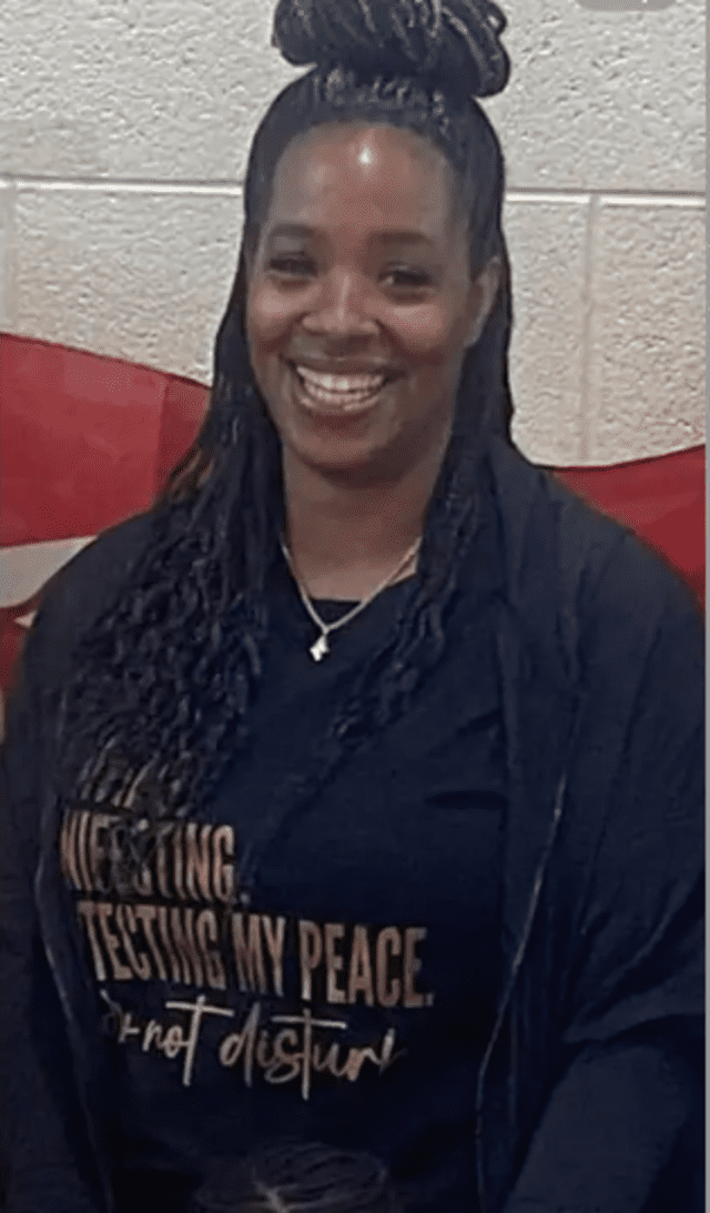 Jennifer "Jamma" Harris trabajó en McDonald's durante los últimos 15 años, según su familia. Fuente: FOX 2 Detroit. Jennifer "Jamma" Harris trabajó en McDonald's durante los últimos 15 años, según su familia. Fuente: FOX 2 Detroit.