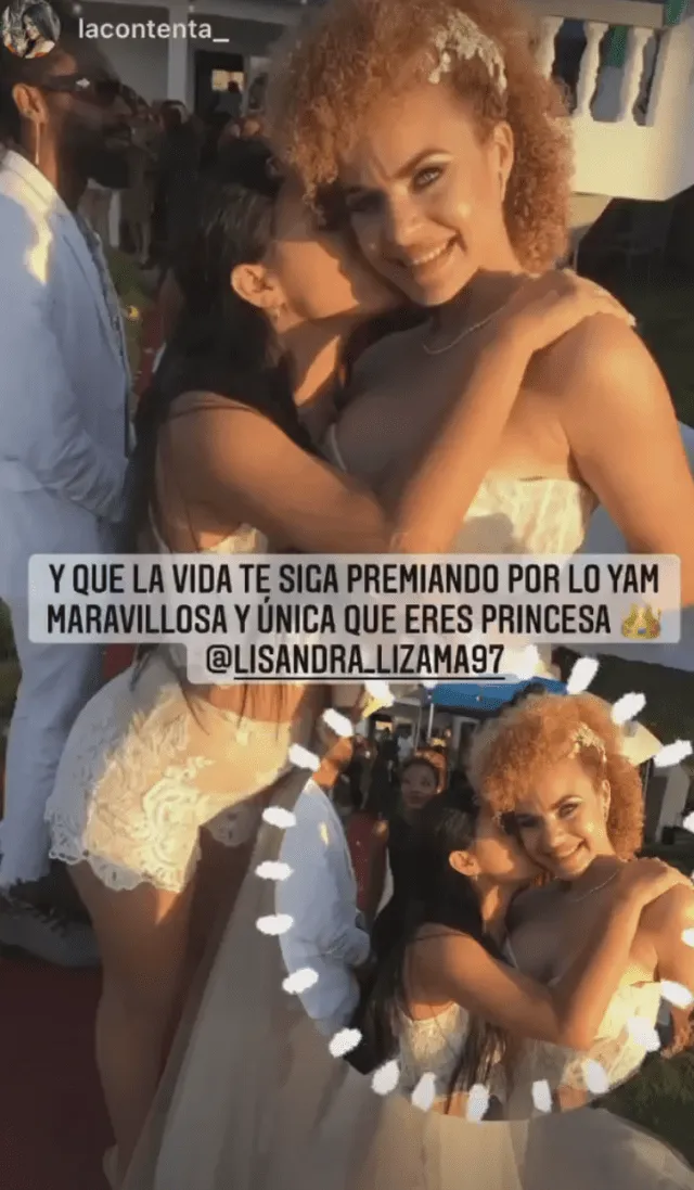 Los amigos cercanos de Lisandra Lizama acudieron a la ceremonia religiosa