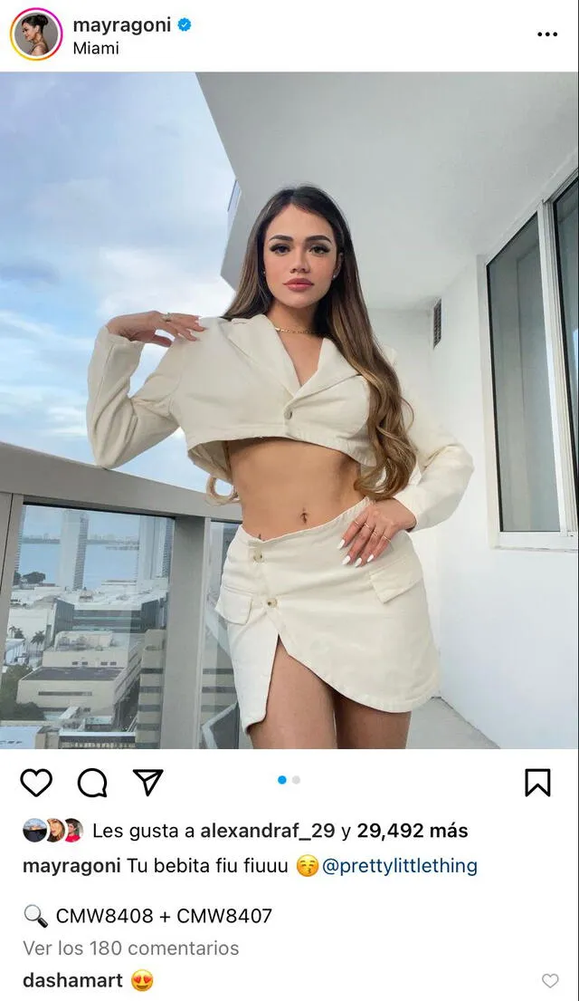 Mayra Goñi promociona ropa por internet