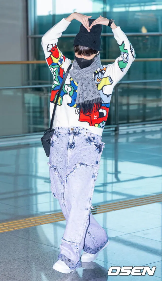 J-Hope Models Abstract Patchwork at Louis Vuitton's PFW Show – WWD