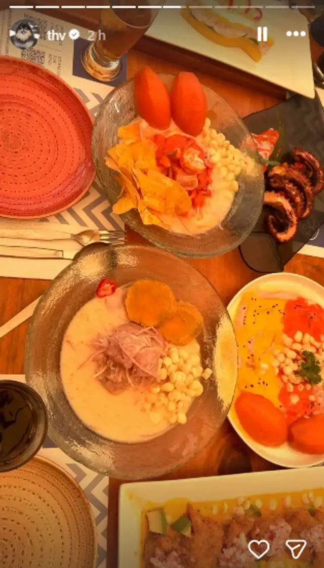 Taehyung de BTS prueba el ceviche a un día de su primer concierto en Perú Taehyung de BTS prueba el ceviche a un día de su primer concierto en Perú