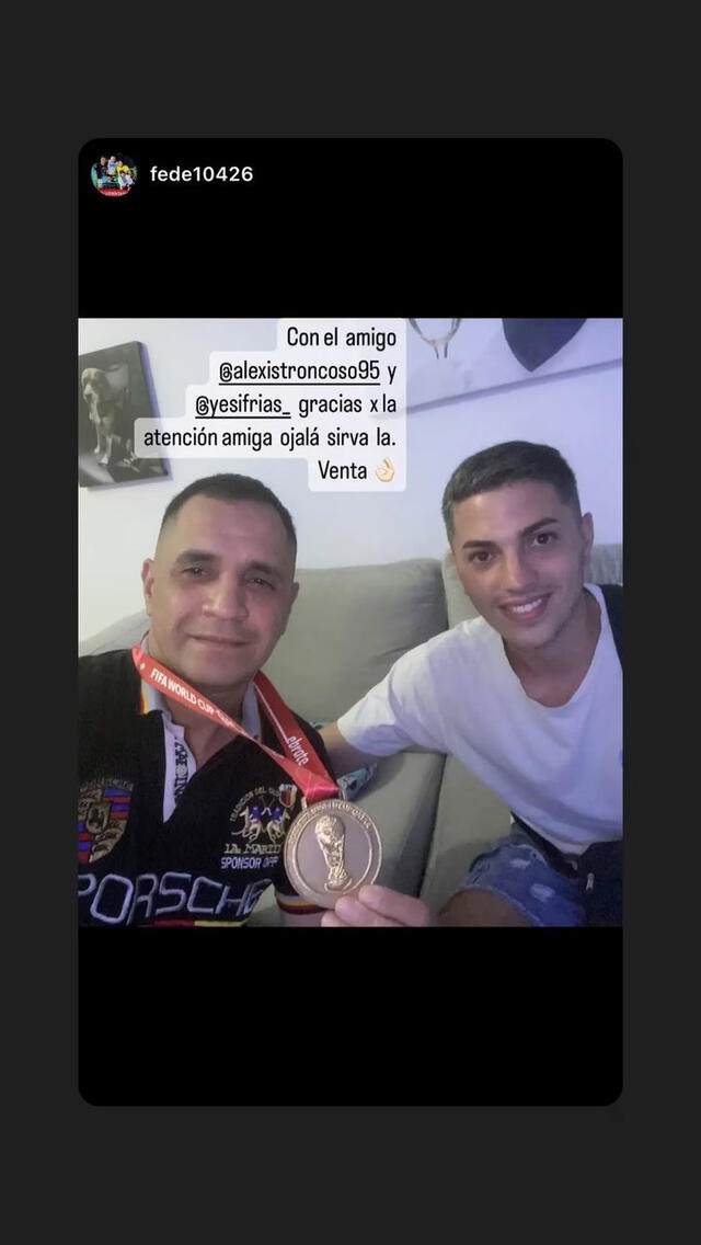 Reposteo de Yésica Frías a la persona que compró la medalla. Foto: captura Instagram   