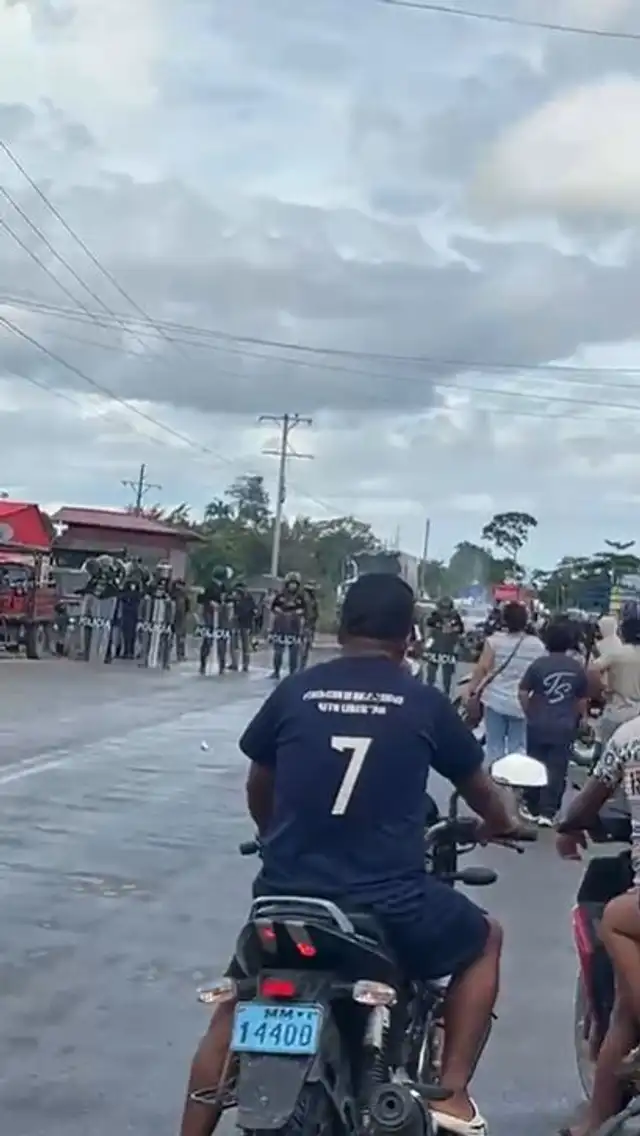 Presencia policial en la zona donde se produjo operativo contra minería ilegal.