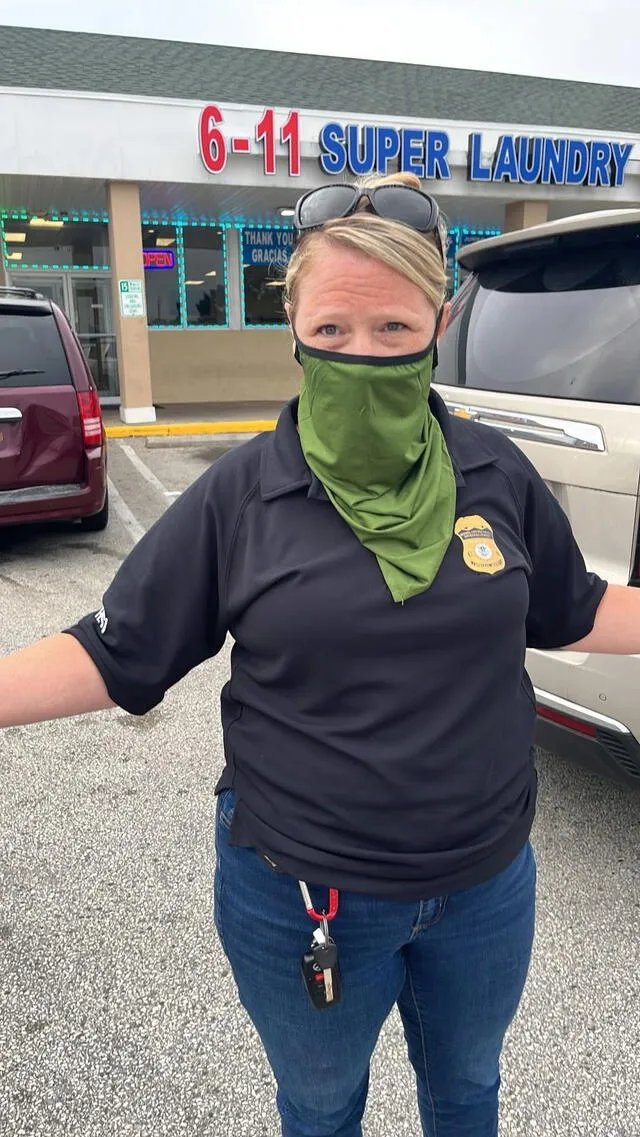  Supuestos agentes del ICE en una redada en Filadelfia.<br>  
