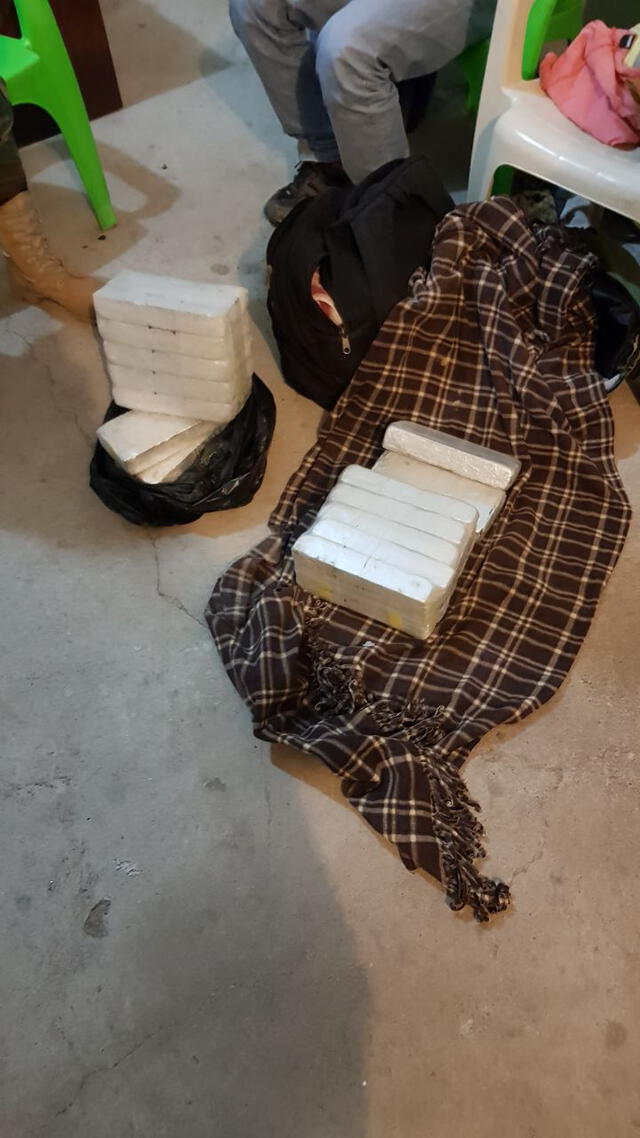 Juliaca: Policía atrapa a dos mochileros con 14 kilos de cocaína 