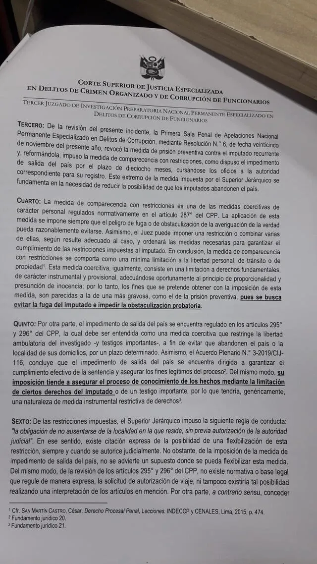 Resolución del juez Jorge Chávez Tamariz.