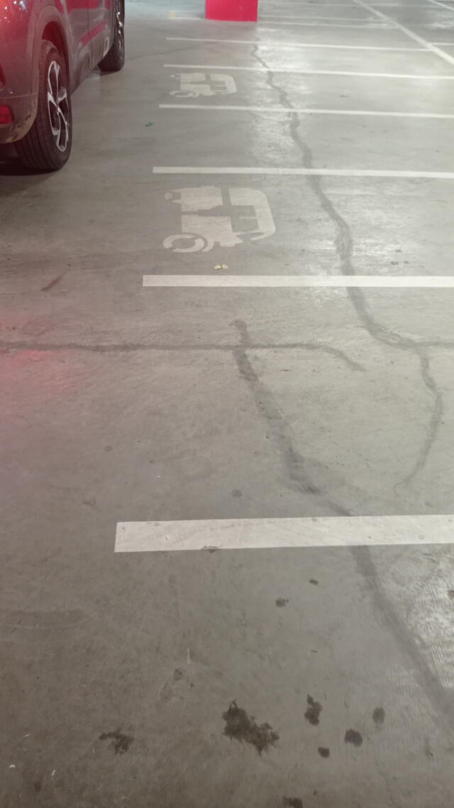 Estacionamiento para mototaxis del Mall Aventura San Juan de Lurigancho