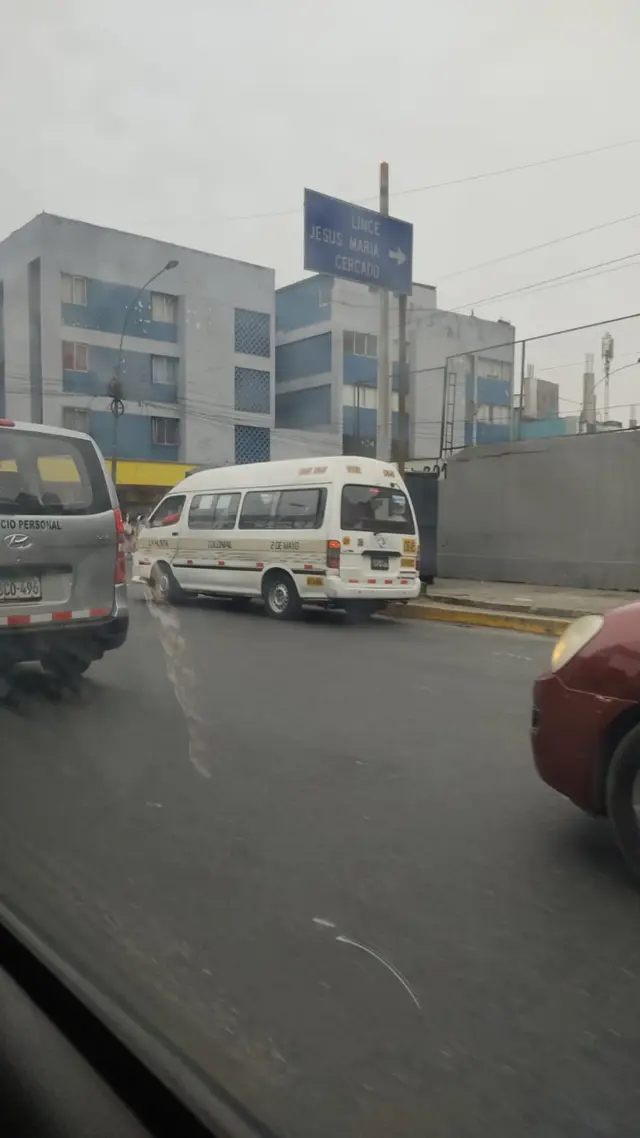 Las combis de la av. Colonial anunciaron que acatarían el paro, aunque se vieron algunas unidades.   
