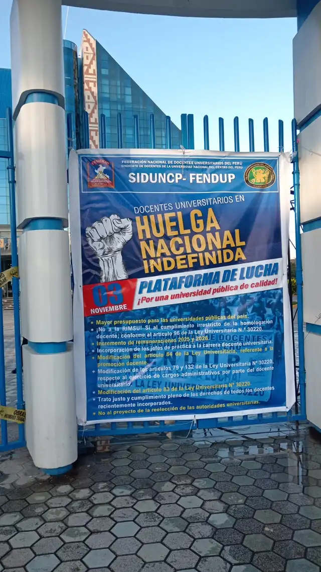 Huelga indefinida empezó este lunes 3 de noviembre.