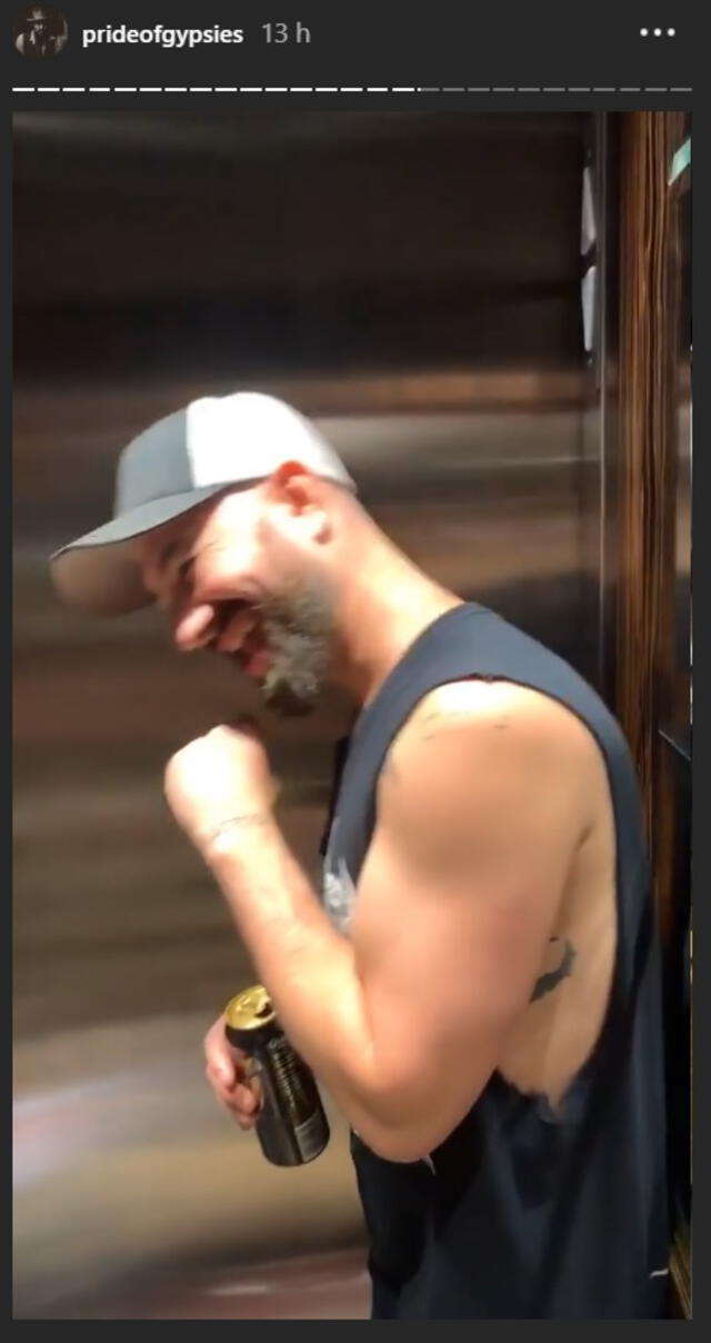 Jason Momoa queda atrapado en ascensor.