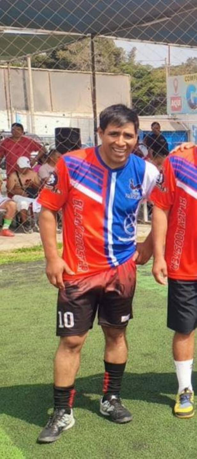 Carlos Advíncula Nieto era un chofer que llevaba una década trabajando en la empresa 'El Rápido'. Foto: Facebook Carlos Advíncula Nieto era un chofer que llevaba una década trabajando en la empresa 'El Rápido'. Foto: Facebook