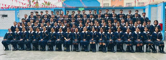 Promoción de alumnos que ingresaron a la Universidad Nacional del Callao. Foto: Colegio Juan Pablo   