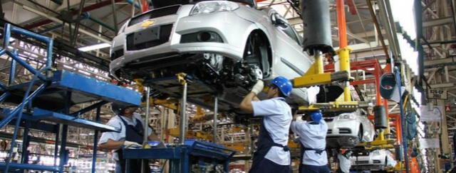 Con la llegada del T-MEC, el gobierno mexicano estudia la reapertura gradual de la industria automotriz.