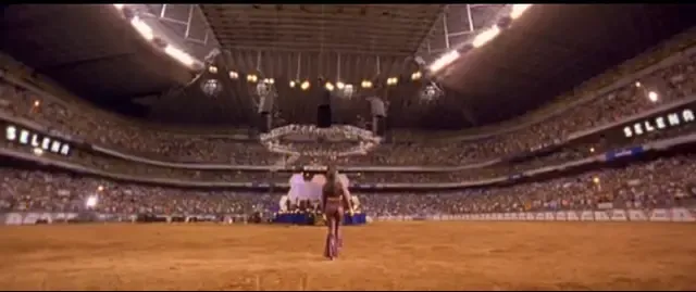 La escena del concierto final de la 'reina del tex-mex' fue grabada en un estadio de Houston.