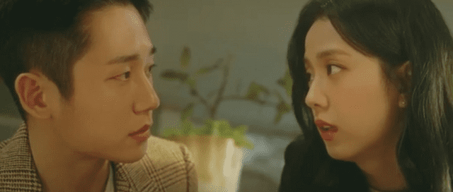 Jung Hae In y Jisoo de BLACKPINK como Su Ho y Young Ro en Snowdrop. Foto: captura/jTBC