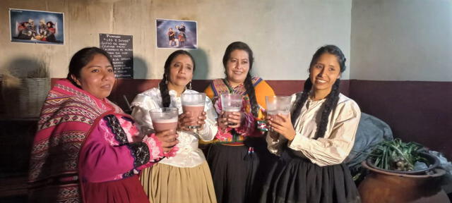 Actrices cusqueñas que participaron del corto “Por la libertad de mi pueblo”.