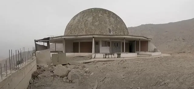  En la actualidad, este planetario luce en completo abandono. Foto: MarkoTk   