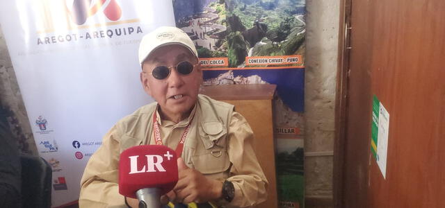Guías turísticos que advierten peligros en el Colca. Foto: Mirelia Quispe   