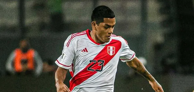  Joao Grimaldo solo lleva una asistencia con la selección peruana por eliminatorias. Foto: FPF   