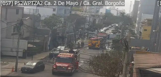 Unidades de bomberos en la emergencia. Foto: Melissa Landa   