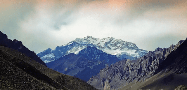 La montaña más grande de América se encuentra en un país sudamericano. Foto: promociones-aereas.com.ar    