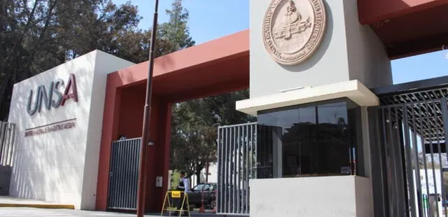  Universidad Nacional de San Agustín de Arequipa    