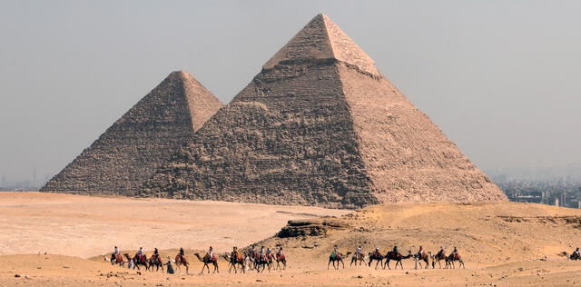 Las pirámide de Guiza, la más alta, tiene una altura de 146 metros. Foto: EFE. Las pirámide de Guiza, la más alta, tiene una altura de 146 metros. Foto: EFE.