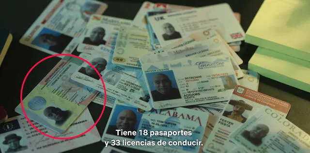 Mientras le revisaban sus cosas al 'Tío Lucas', se puede ver que tiene un brevete peruano. Foto: Netflix Mientras le revisaban sus cosas al 'Tío Lucas', se puede ver que tiene un brevete peruano. Foto: Netflix