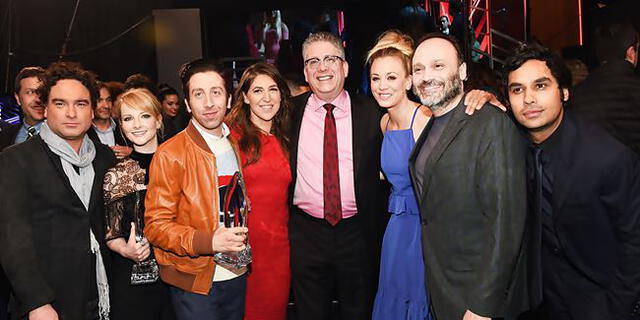 Bill Prady y el elenco de The Big Bang Theory.
