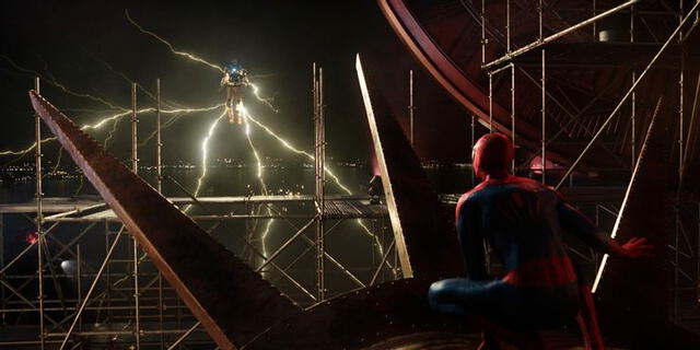 El Spiderman de Andrew Garfield se encuentra con Electro. Foto: Sony Pictures Imageworks