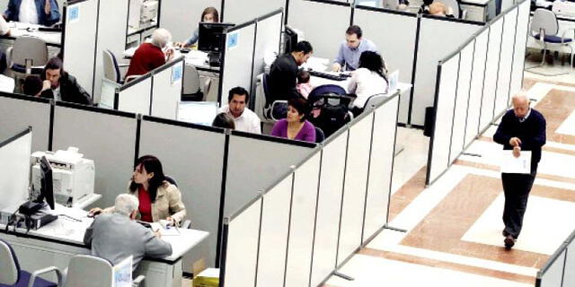 Los trabajadores nombrados son los que gozan de un mejor régimen laboral en el sector público. Foto: AndesHoy/Instagram