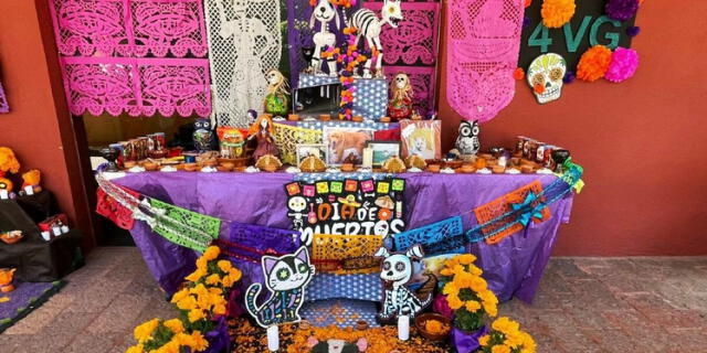  Altar para mascotas fallecidas en México. Foto: Chilango   