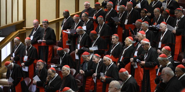 Cardinals gathered in solemn silence as white smoke billowed from the Sistine Chapel, announcing to the world—and to New York—that a new pope has been elected. Photo: AFP Cardinals gathered in solemn silence as white smoke billowed from the Sistine Chapel, announcing to the world—and to New York—that a new pope has been elected. Photo: AFP