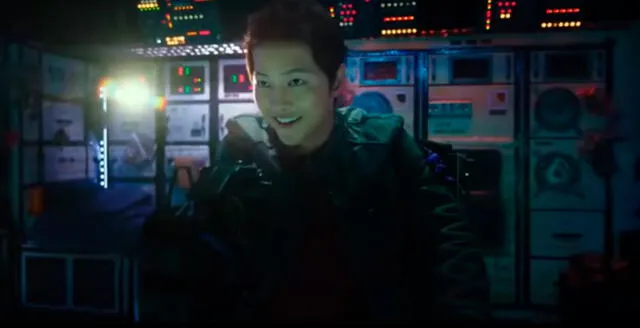 Space Sweepers: Song Joong Ki interpreta al piloto Tae Ho.