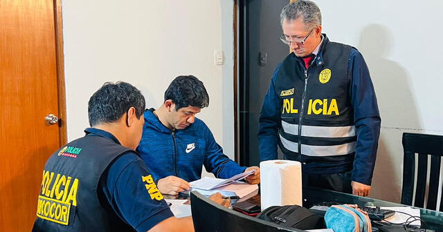 Agentes de la DIRCOCOR han dispuesto a los intervenidos a la Fiscalía de la Nación para que se prosigan con las diligencias del caso. Foto: La República   