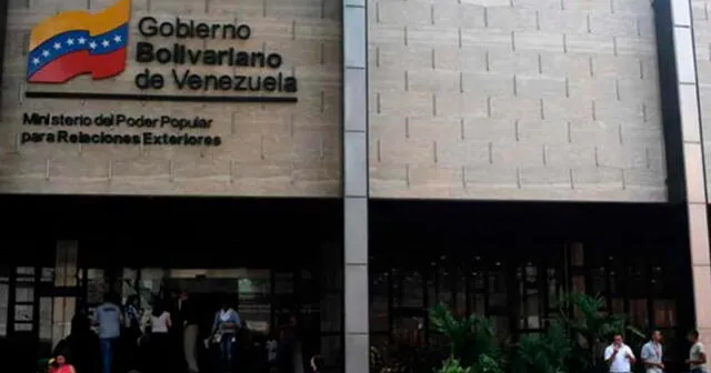 Exterior de Gobierno Bolivariano de Venezuela. Foto: Composición LR   