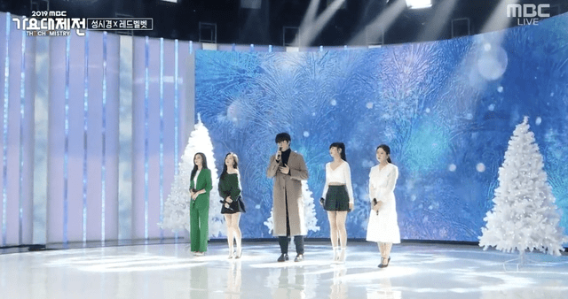 Red Velvet y Sung Si Kyung en MBC Music Festival 2019.