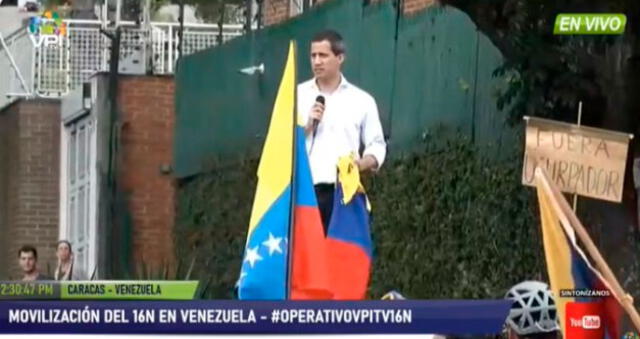 Juan Guaidó al frente de la embajada de Bolivia en Caracas