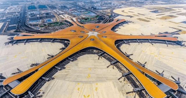 Conoce el aeropuerto más grande del mundo y cuánto supera en tamaño al Jorge Chávez