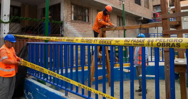  Alcalde llegó a supervisar trabajos hasta el Asentamiento Humano Los Jazmines de Palao. Foto: Difusión   