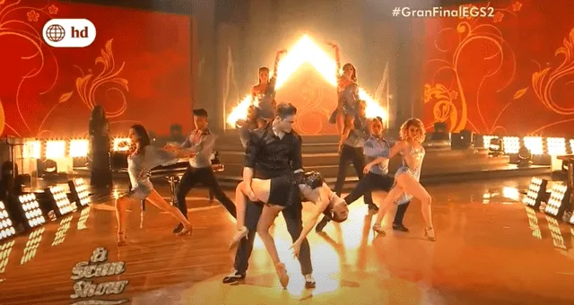 Rosángela y Lucas Piro bailando juntos en el Gran Show. Foto: captura de YouTube