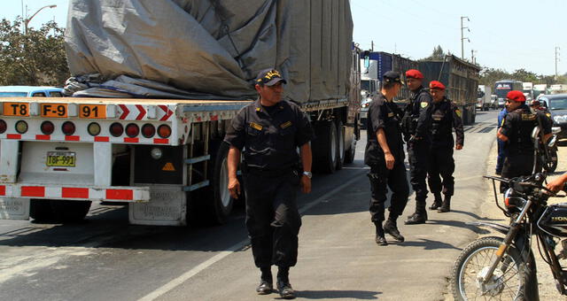 La Libertad: capturan a 2 sujetos pedían 5.000 soles para devolver camioneta