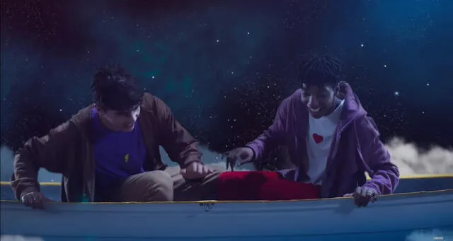 Pareja LGBT en 'Locos de amor, mi primer amor'.   