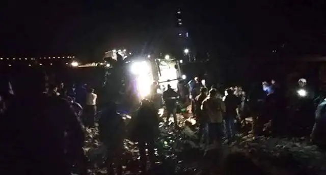 Arequipa: Más de 30 mineros heridos por despiste de bus que los trasladaba [FOTOS y VIDEO]