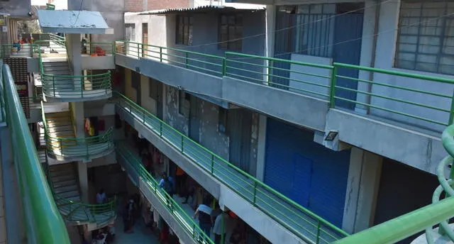 Arequipa: Cierran otro mercado del Avelino considerado de alto riesgo