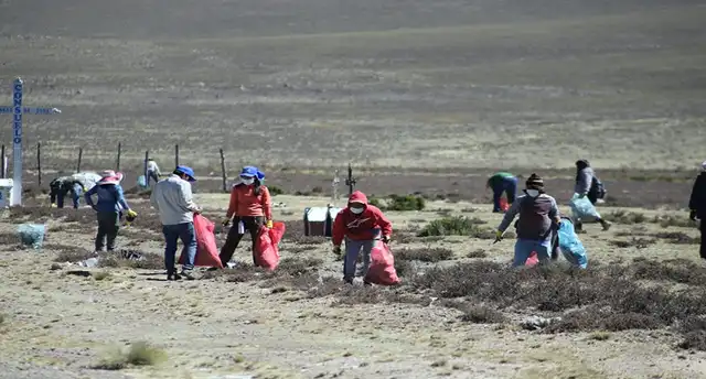 Arequipa: Recogen 22 toneladas de basura de reserva de Salinas y Aguada Blanca [FOTOS y VIDEO]