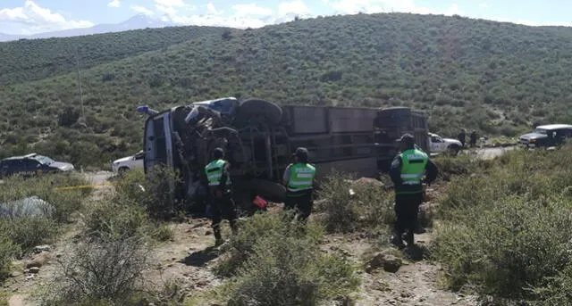 Accidente de tránsito en Arequipa deja personas muertas y varios heridos [FOTOS]